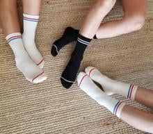 Load image into Gallery viewer, Le Bon Boyfriend Socks - noir
