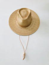 Load image into Gallery viewer, Desert Sun Hat -Golden Guatemalan Palm