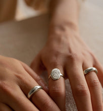 Load image into Gallery viewer, DEA DIA -  Serpent Rising Ring : SILVER