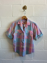 Load image into Gallery viewer, Vintage Pastel Plain Button Down