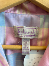 Load image into Gallery viewer, Vintage Pastel Plain Button Down