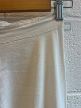 Load image into Gallery viewer, Vintage Cream Embroidered Skirt