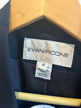 Load image into Gallery viewer, Vintage Evan Picone Blazer