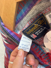 Load image into Gallery viewer, Vintage Print Men&#39;s Button Down