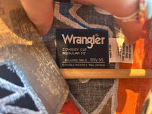 Load image into Gallery viewer, Vintage Wrangler Print Men&#39;s Button Down