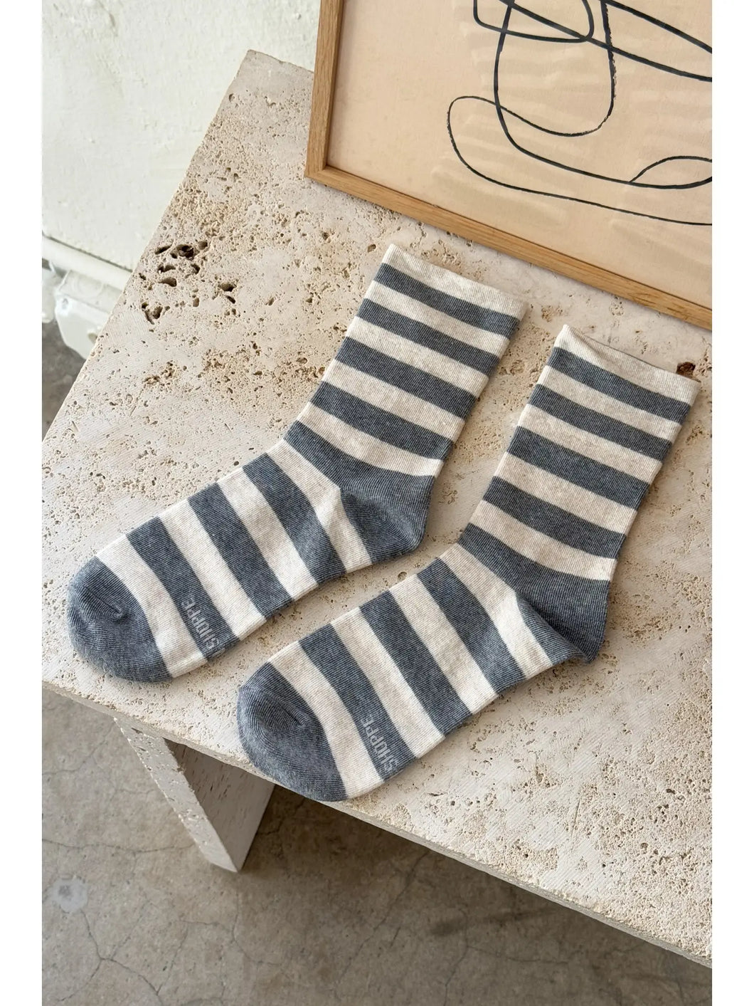 WALLY SOCKS -  Wide/Grey Stripe