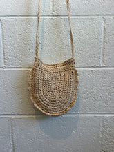 Load image into Gallery viewer, Pre-Loved Raffia Purse
