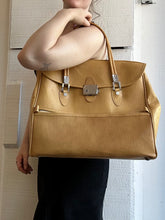 Load image into Gallery viewer, Vintage Camel Tote Travel Bag