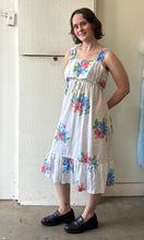 Load image into Gallery viewer, Vintage Floral Tropical Dress