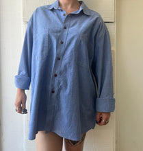Load image into Gallery viewer, Pre-Loved Oversized Mens Blue Button Down