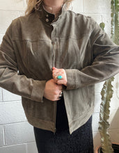 Load image into Gallery viewer, Vintage Grey Suede Jacket