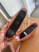 Load image into Gallery viewer, Vintage Hot Lips Phone