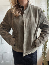 Load image into Gallery viewer, Vintage Grey Suede Jacket