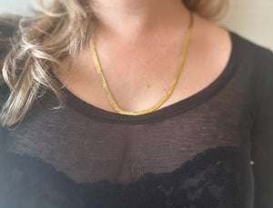 Vintage Gold Tone Monet Harringbone Necklace