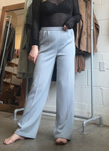 Load image into Gallery viewer, Vintage St. John Knit Pants