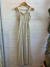 Load image into Gallery viewer, Vintage Long Floral Kristie Lou Dress