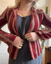 Load image into Gallery viewer, Vintage Velvet Cropped Jacket Blazer