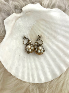 Vintage Pearl Screw Back Earrings