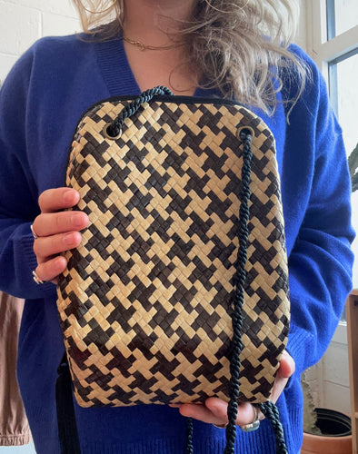 Vintage La Regale Woven Purse