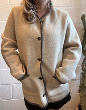 Load image into Gallery viewer, Vintage Cream LL Bean White Wool Button Coat