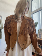 Load image into Gallery viewer, Vintage Suede Fringe Jacket