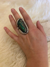 Load image into Gallery viewer, Vintage Green Turquoise and Silver Navajo Ring