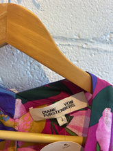Load image into Gallery viewer, Pre-Loved Diane Von Furstenberg Wrap Blouse