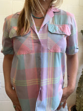 Load image into Gallery viewer, Vintage Pastel Plain Button Down
