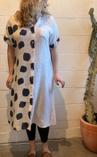 Load image into Gallery viewer, Vintage White and Black Print Dress