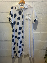 Load image into Gallery viewer, Vintage White and Black Print Dress
