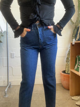 Load image into Gallery viewer, Vintage Lee Dark Wash Jeans