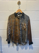 Load image into Gallery viewer, Vintage Animal Print Blouse