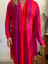 Load image into Gallery viewer, Vintage Oscar de la Renta Cardigan/Cover Up