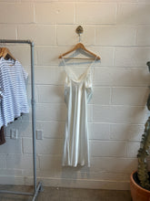Load image into Gallery viewer, Vintage White Lace Slip