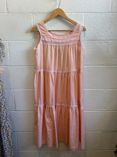Load image into Gallery viewer, Vintage Peach Floral Dress
