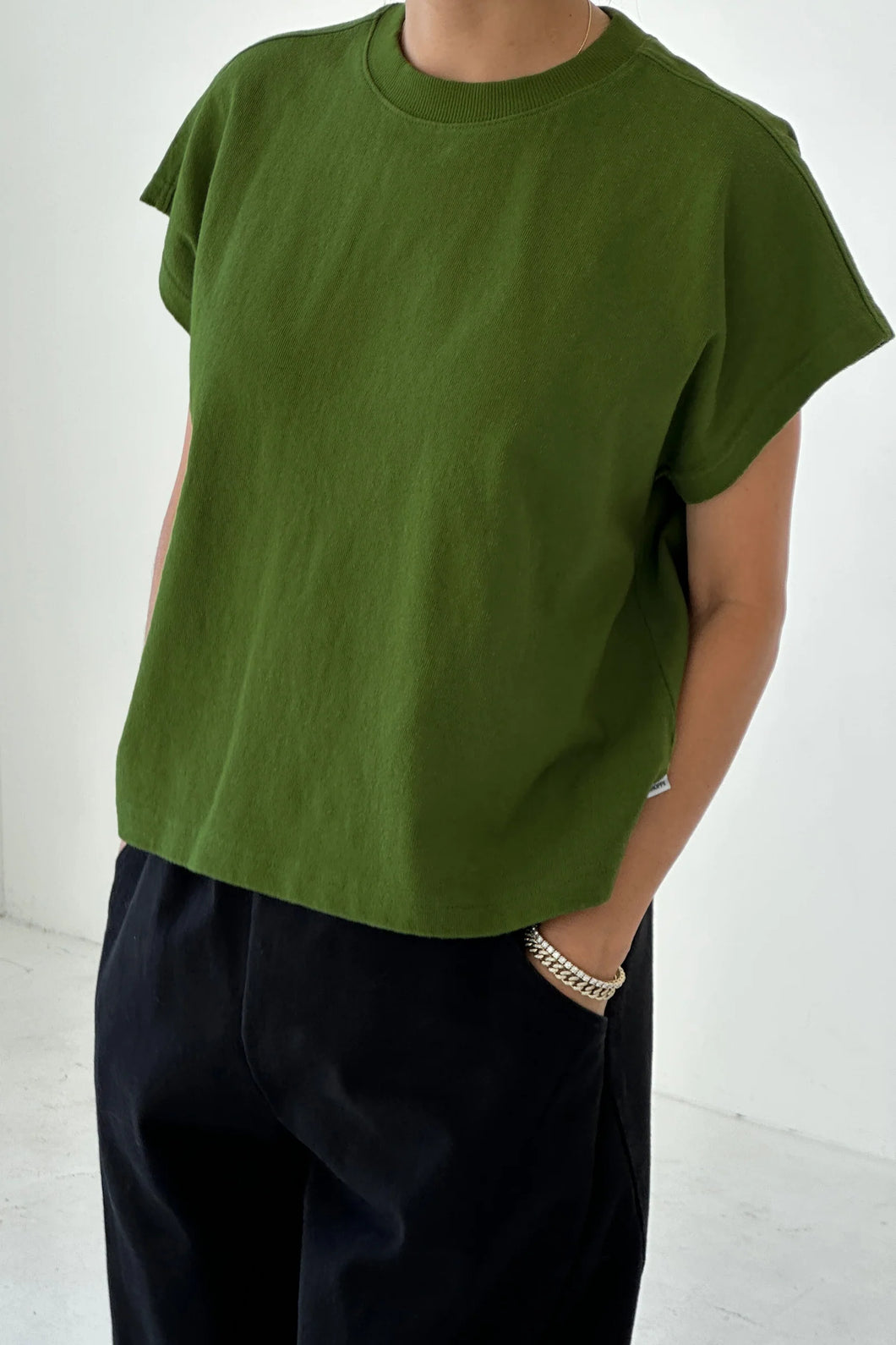 Le Bon Shoppe Jeanne Tee - Collard Green