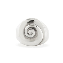 Load image into Gallery viewer, Amanda Hunt Compass Ring - Silver