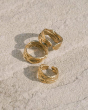 Load image into Gallery viewer, DEA DIA - Strata Gold Band Ring