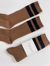 Load image into Gallery viewer, Grandpa Varsity Socks - Tawny / Black Stripe