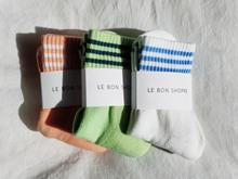 Load image into Gallery viewer, Le Bon Girlfriend Socks - pistachio